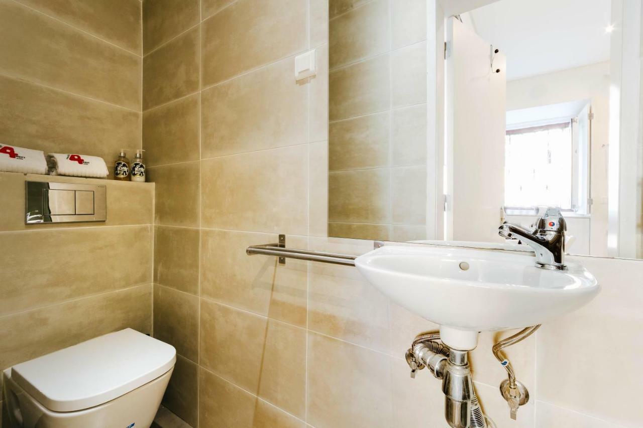 Rent4Rest Lisbon Downtown Tiny Studio Apartments エクステリア 写真